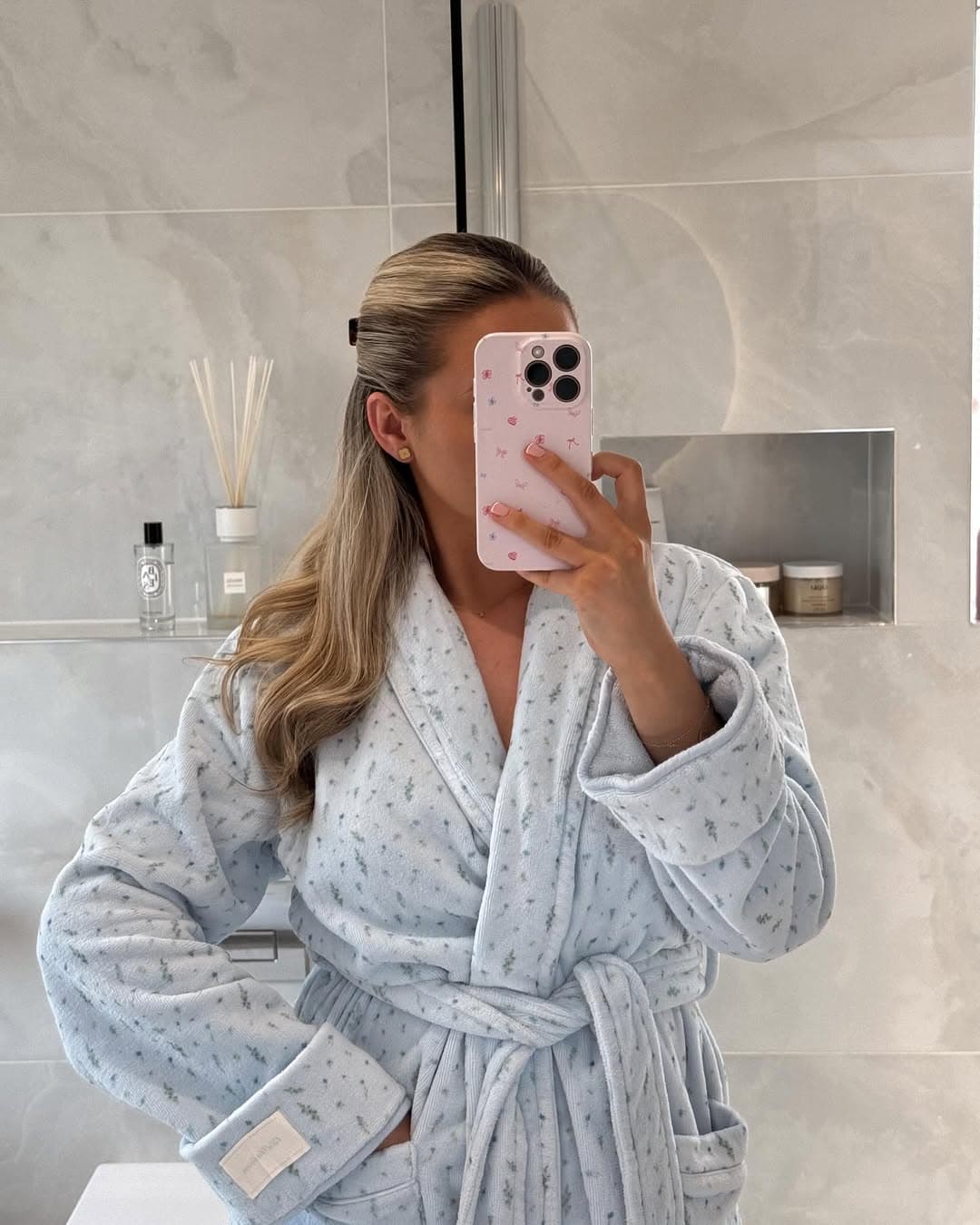 Slow mornings in @girluniformco 🩵🫧🧺☁️.jpg