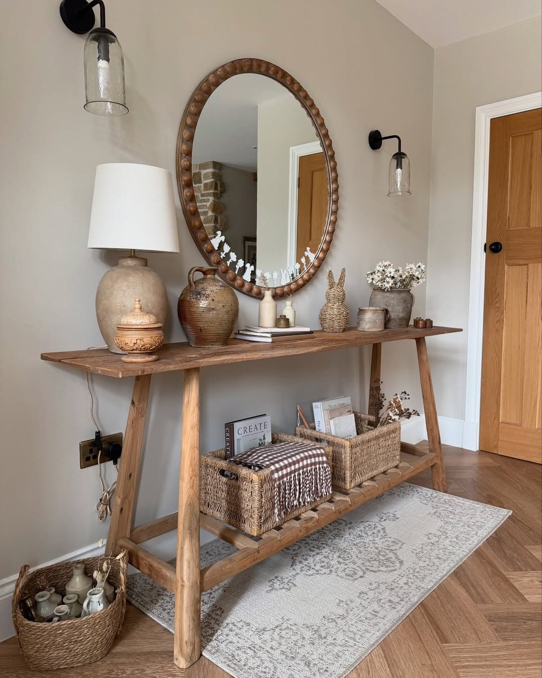 Monday A few little Monday stills of a tour around some of my favourite spaces in our home! I know a lot of you love to zoom in on the details (because so do I!) so stills will always have my heart! Hope you’ve all had a lovely Monday.jpg