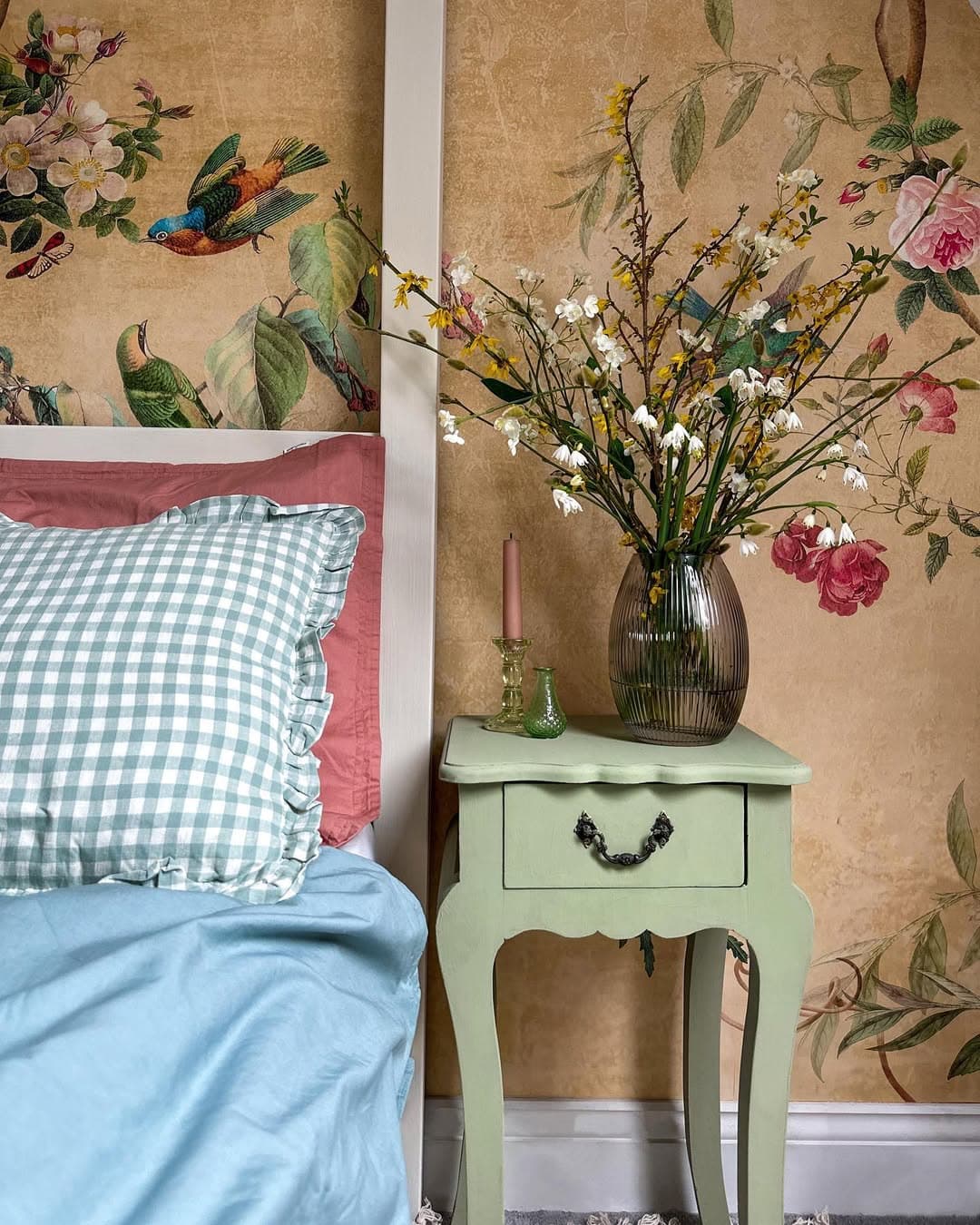 Green at home 💚 As I was discussing my love of green over on stories this week I thought I’d sh (2).jpg