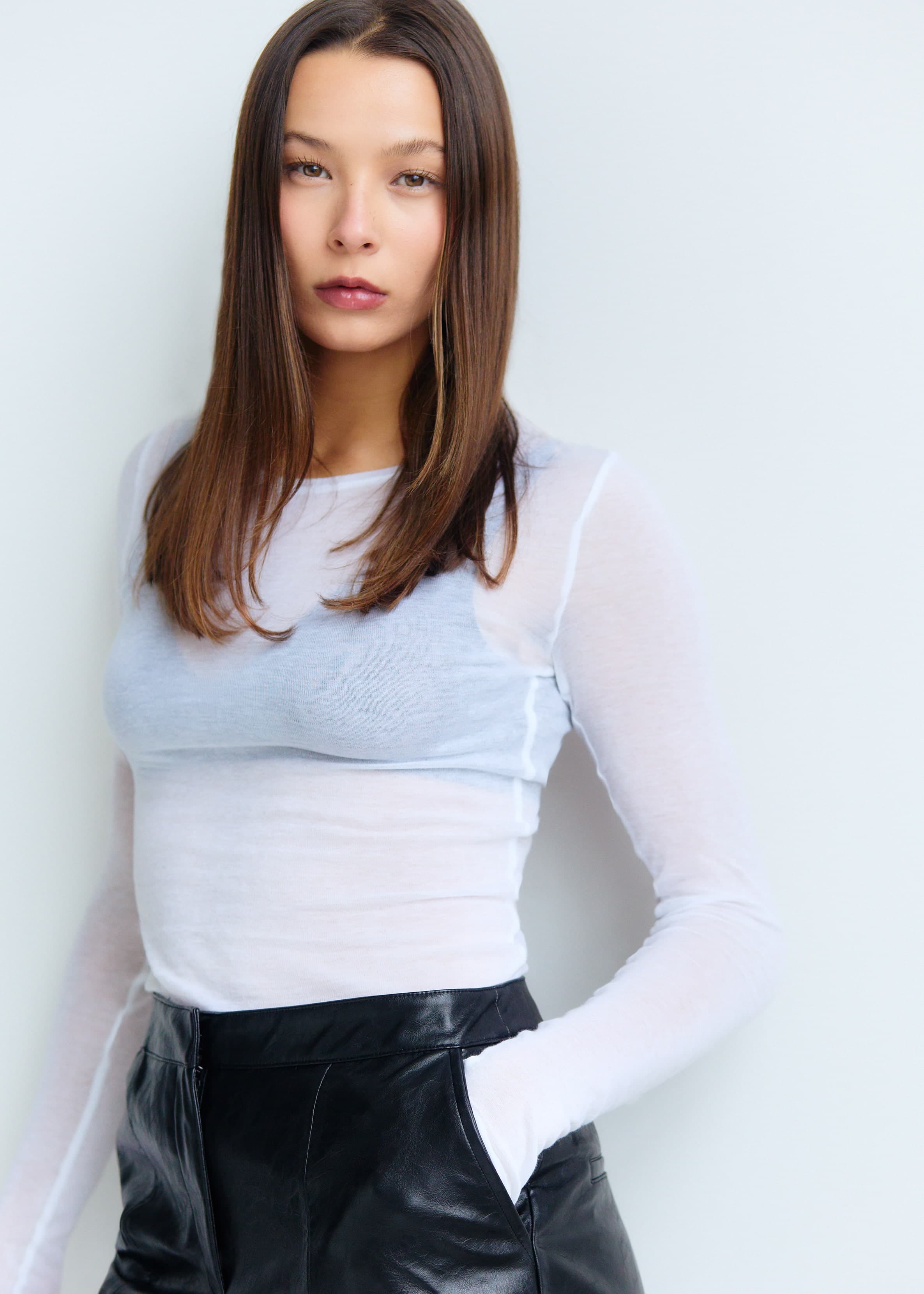 IZZY LOOK 1_138 copy-min.jpg