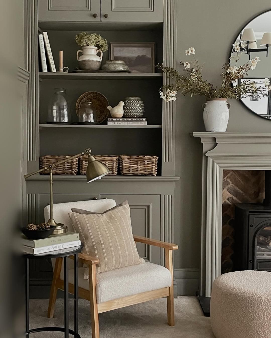 One more before I get back to my real job .. 😅 -livingroom -livingroomdecor -livingroomdesign -.jpg