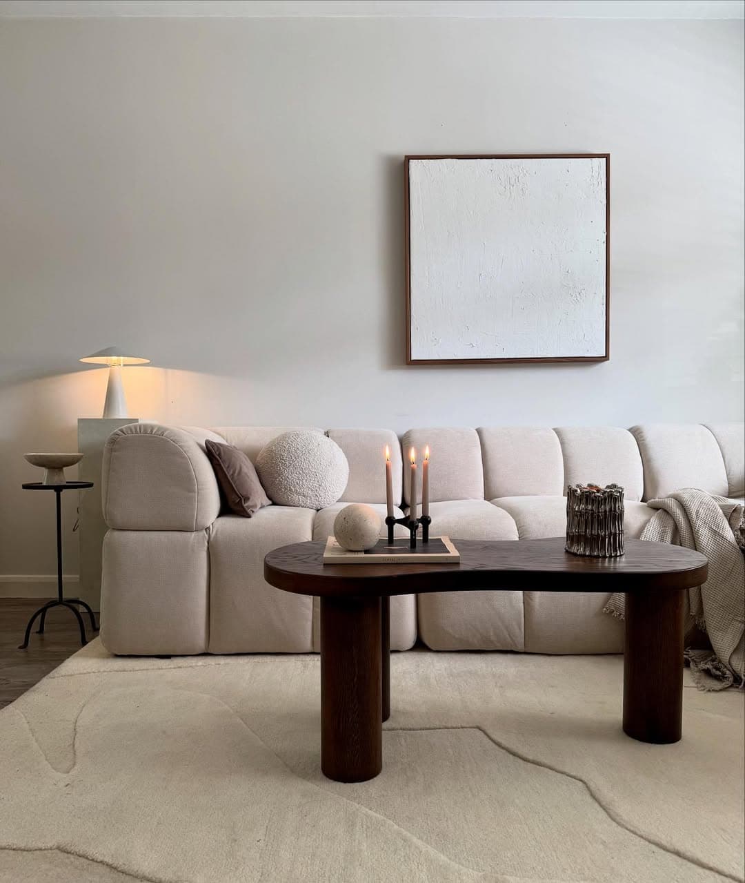 Minimal Art.I removed the frame from one of my Knox square canvases to show how they look unframed .. I love them both ways, with and without. The @thehouseoutfit have also introduced some new sizes to their canvas range which are fab, (1).jpg