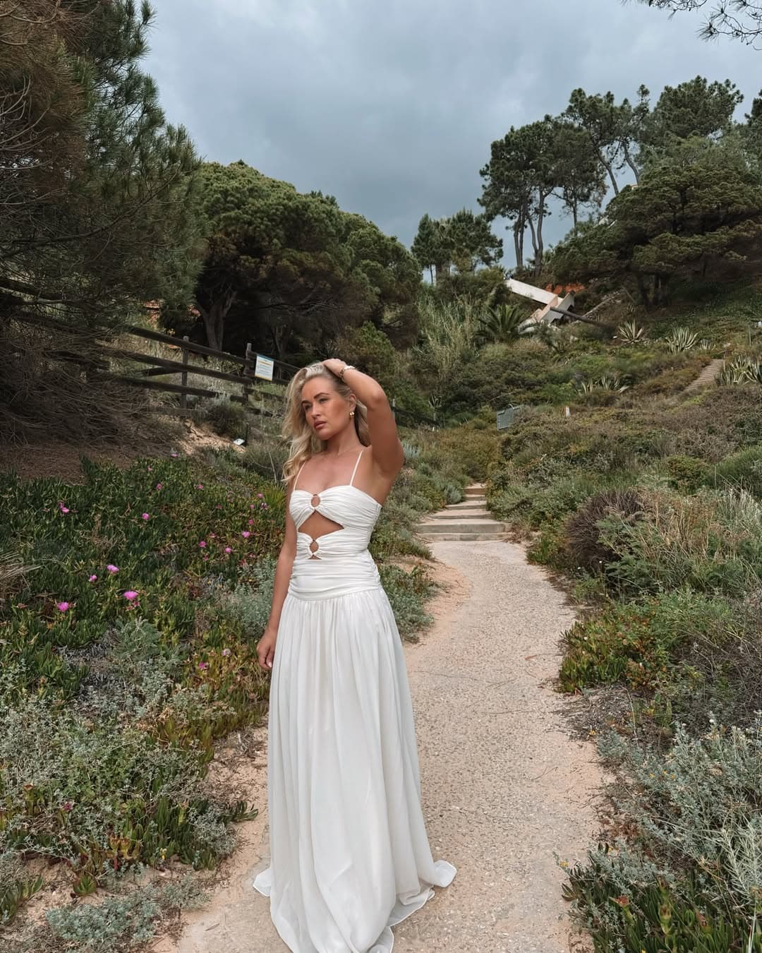 a moment for THE dress.. 🤍✨🫶🏼😍the perfect occasion wear piece. Linked on stories & LTK linke.jpg