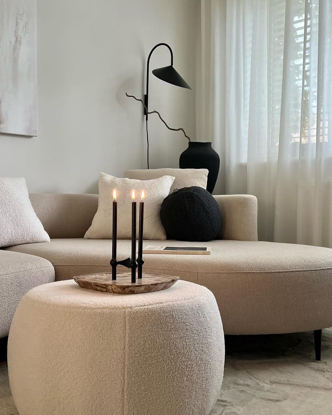 Weekend ✨.The hubby is on project hallway and I’m staying well out of the way .. so I’ll leave you with some of my fave pieces from @sweetpeaandwillow 🤍.Have a fab weekend ✨.@sweetpeaandwillow Angelica vase, Palla cushion & Sylas.jpg