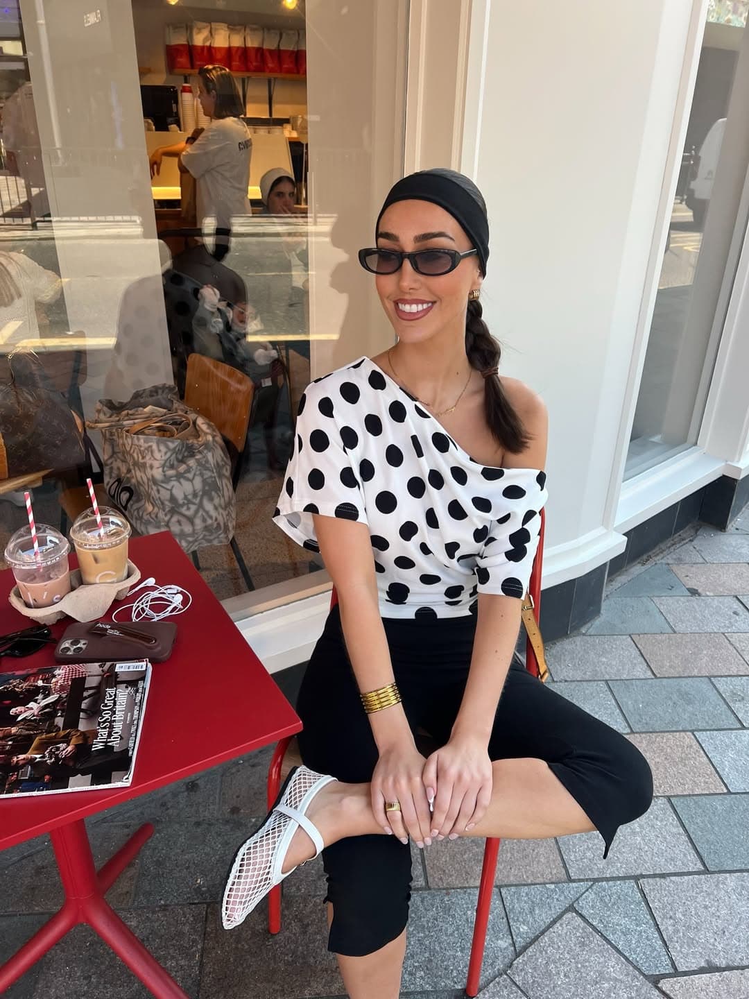 polka dots & capris 🖤 (2).jpg