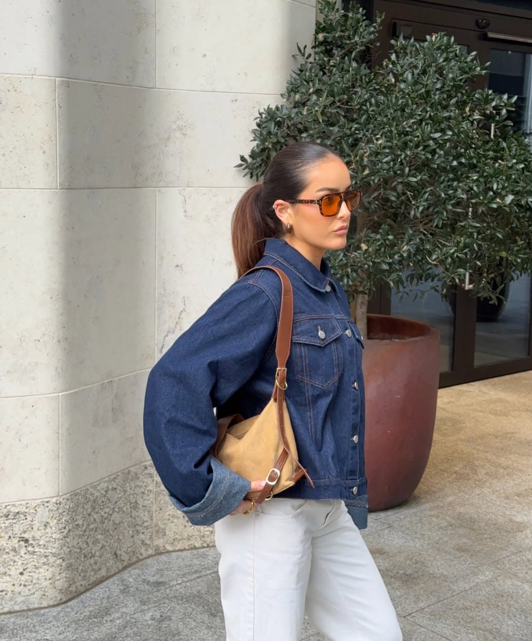 Dark denim girl 👜🥐☕️🕊️.jpg